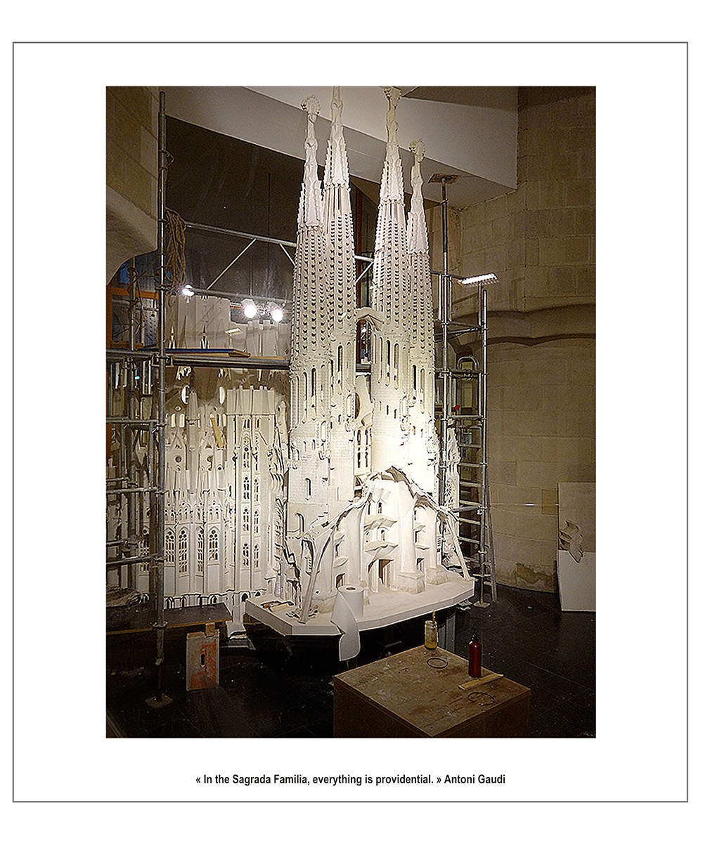 Antoni Gaudi 77